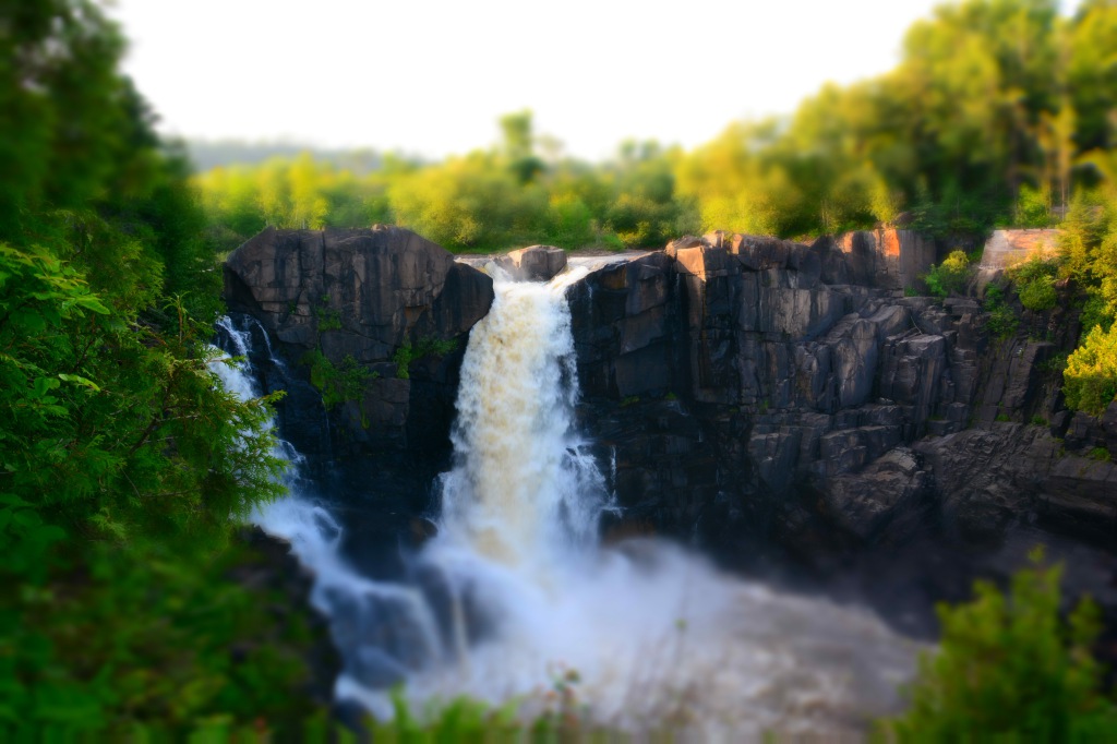 Pigeon River High Falls, miniaturized